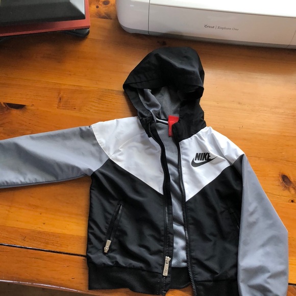 childrens nike rain jacket